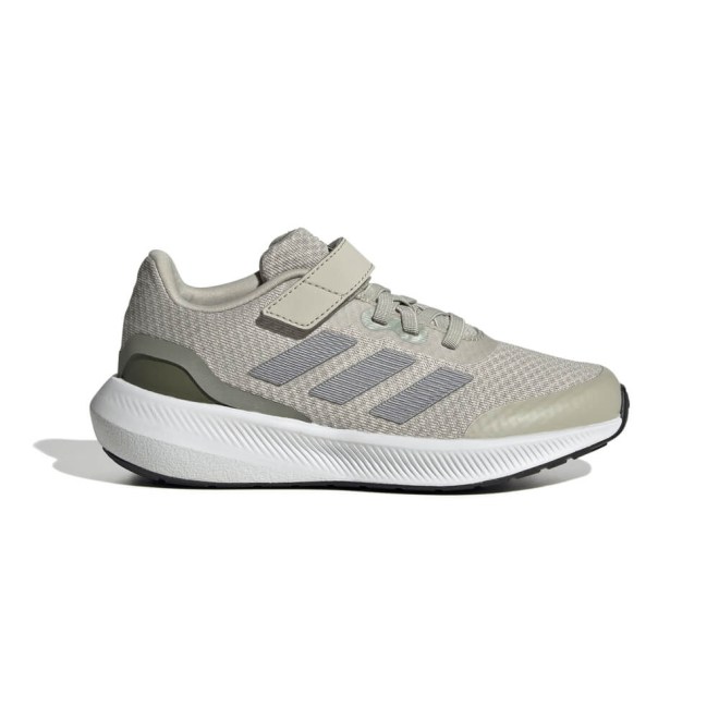 IF8590_1_FOOTWEAR_Photography_Side-Lateral-Center-View_white