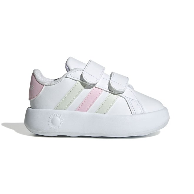 IH4884_1_FOOTWEAR_Photography_Side-Lateral-Center-View_white